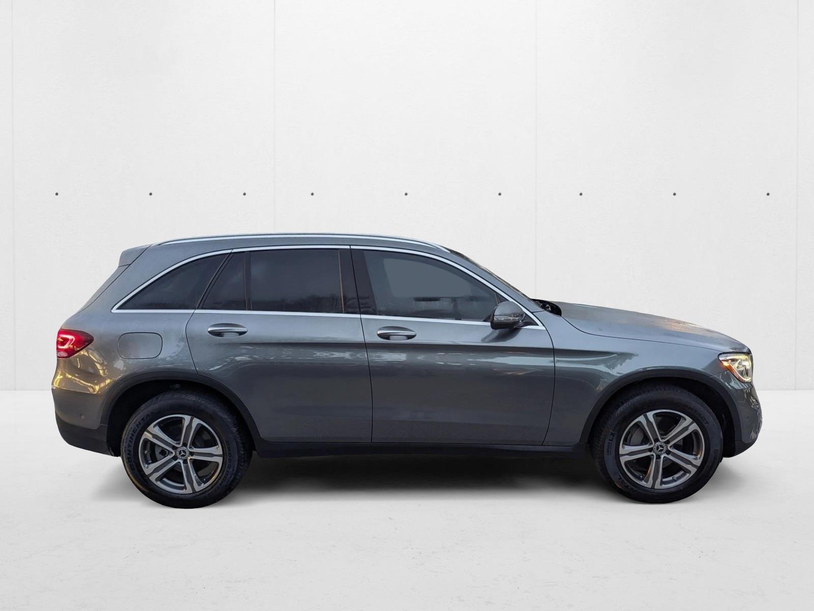 2021 Mercedes Benz GLC 300 photo 4