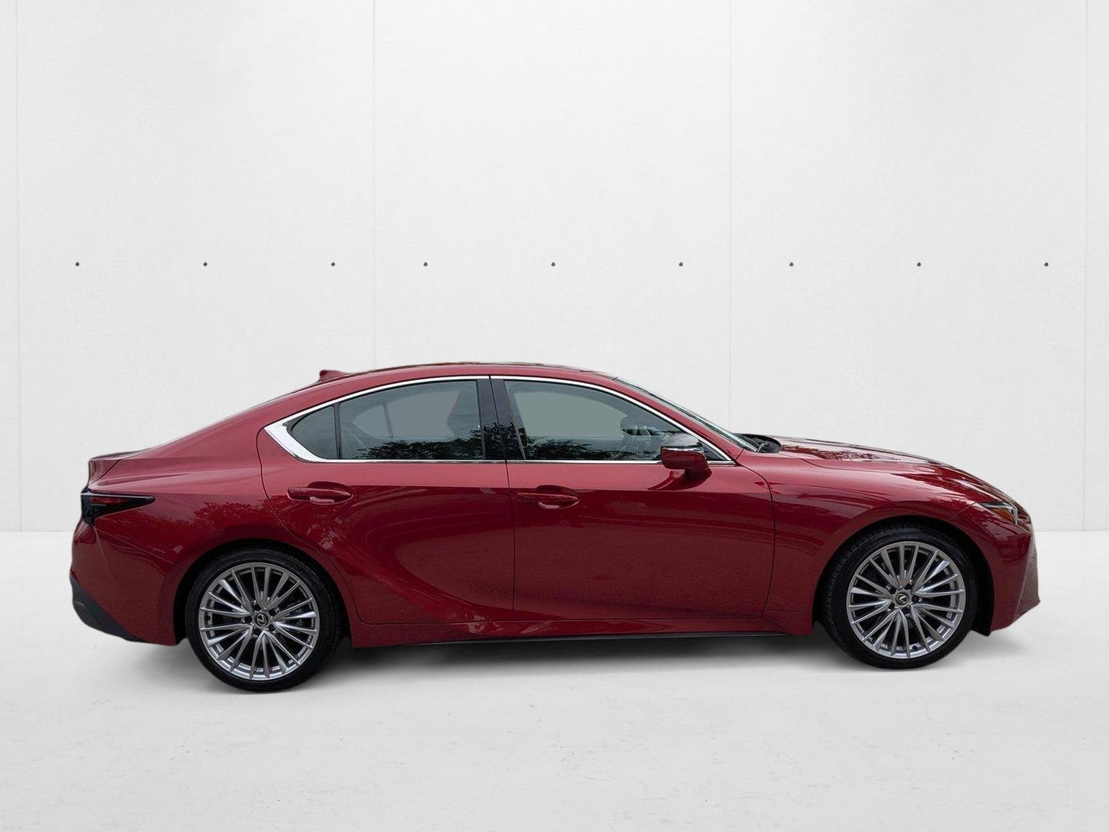 2024 Lexus IS 300 photo 4