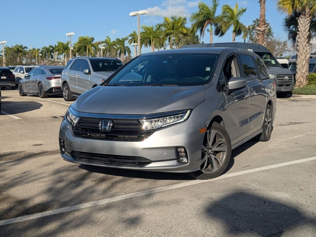 Used 2023 Honda Odyssey Touring Van