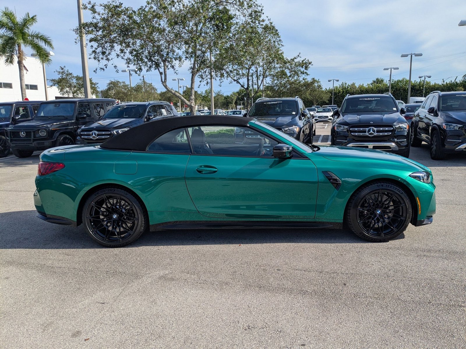 2025 Bmw M4 Competition xDrive Convertible photo 4