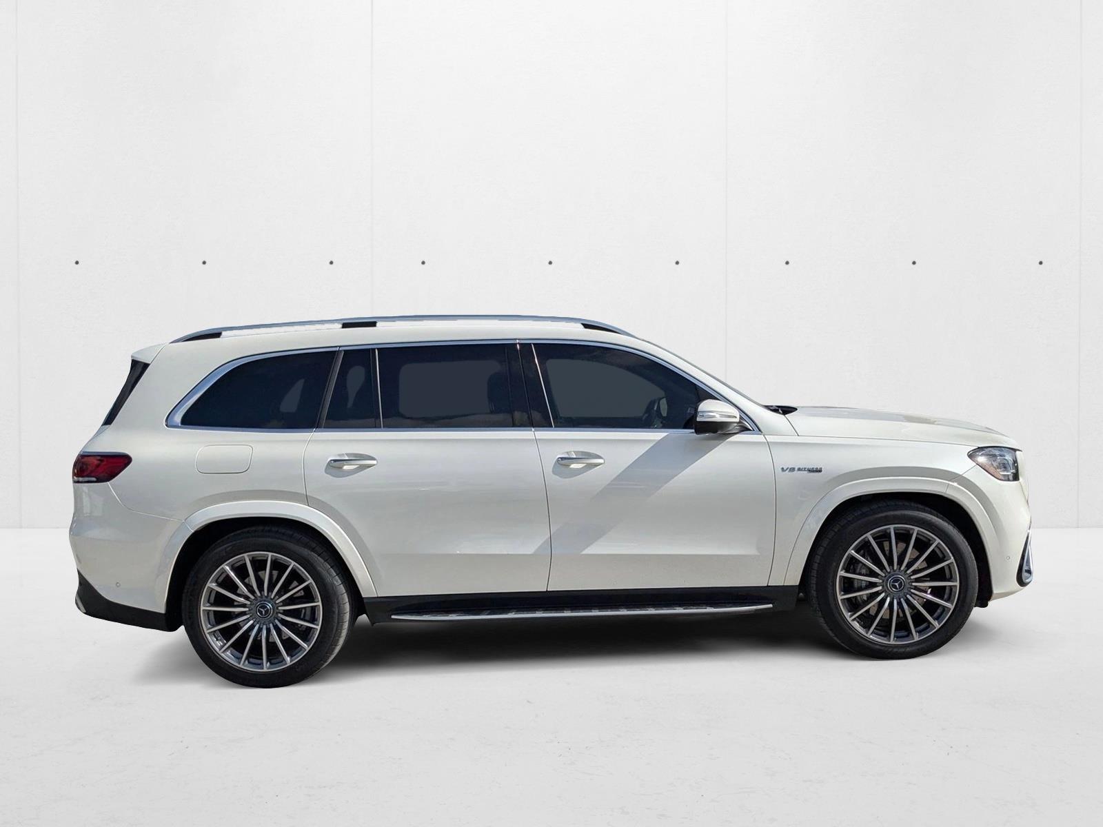 2023 Mercedes Benz GLS AMG 63 4MATIC photo 4