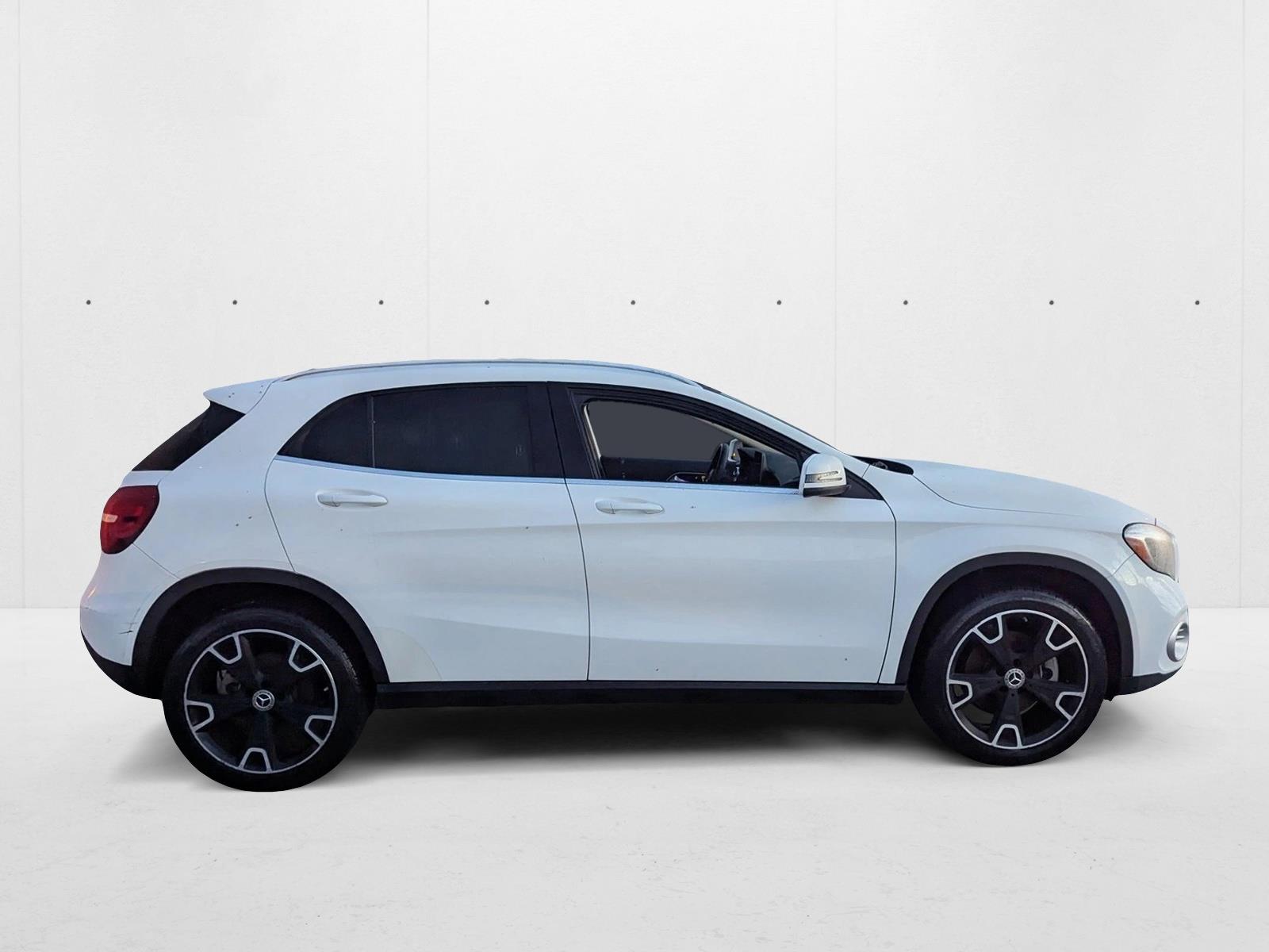 2019 Mercedes Benz GLA 250 4MATIC photo 2