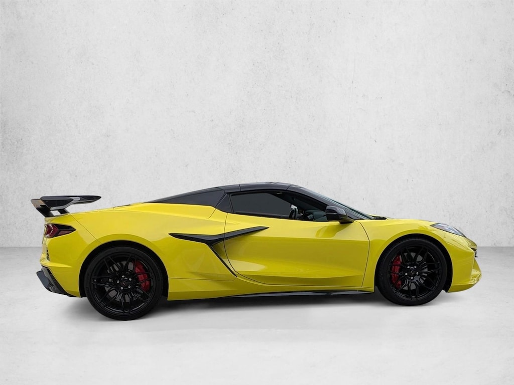 Used 2024 Chevrolet Corvette Z06 w/3LZ Convertible