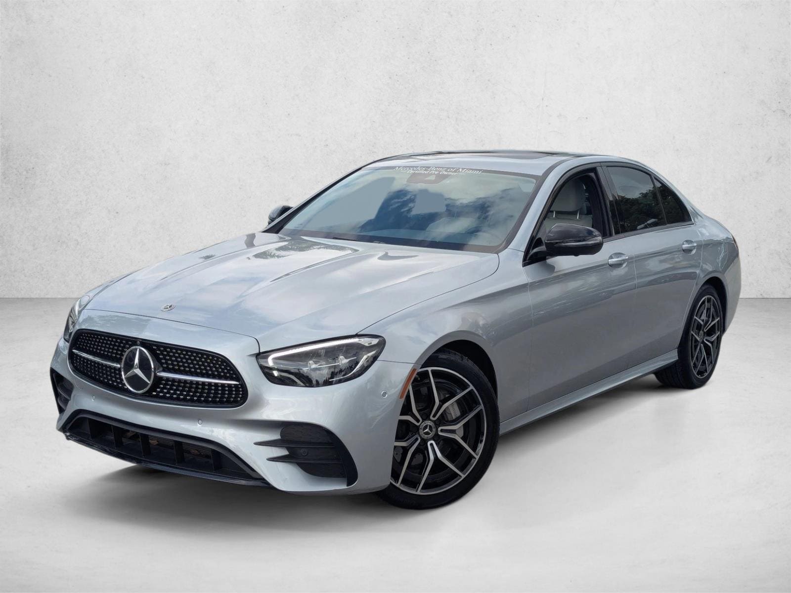 2023 Mercedes-Benz E-Class E350's photo