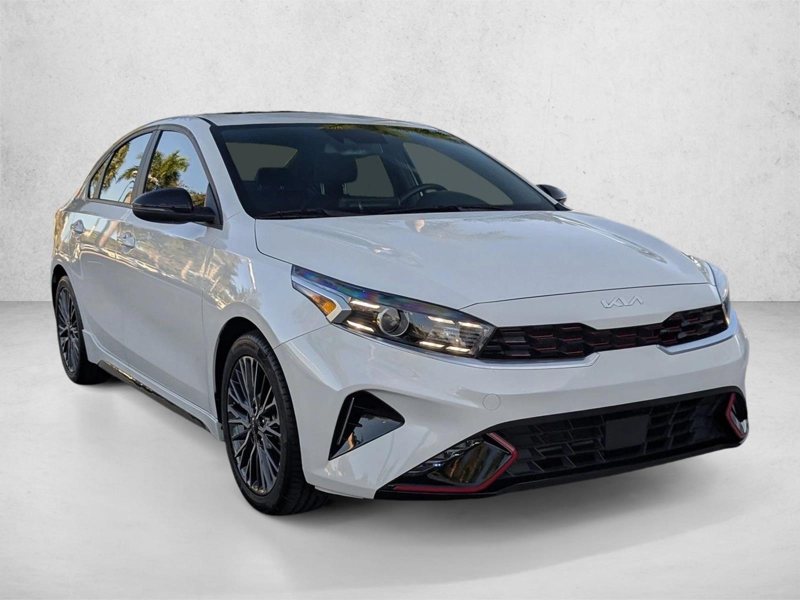 2024 Kia Forte GT-Line photo 3