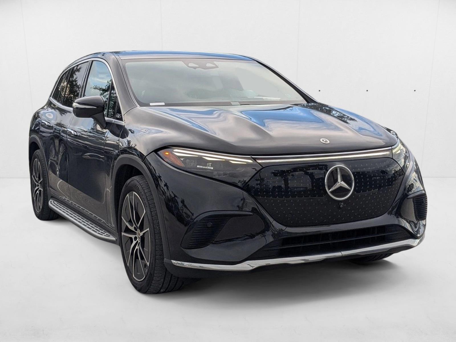 2023 Mercedes Benz EQS SUV 450 photo 3