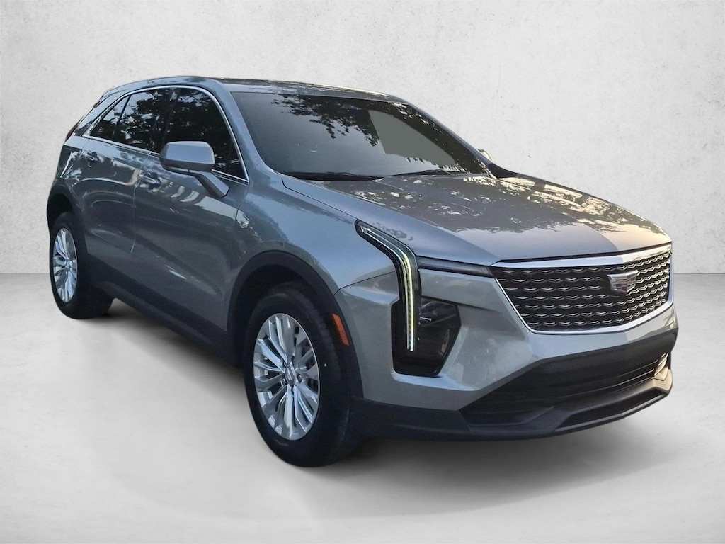 Used 2024 CADILLAC XT4 Luxury SUV