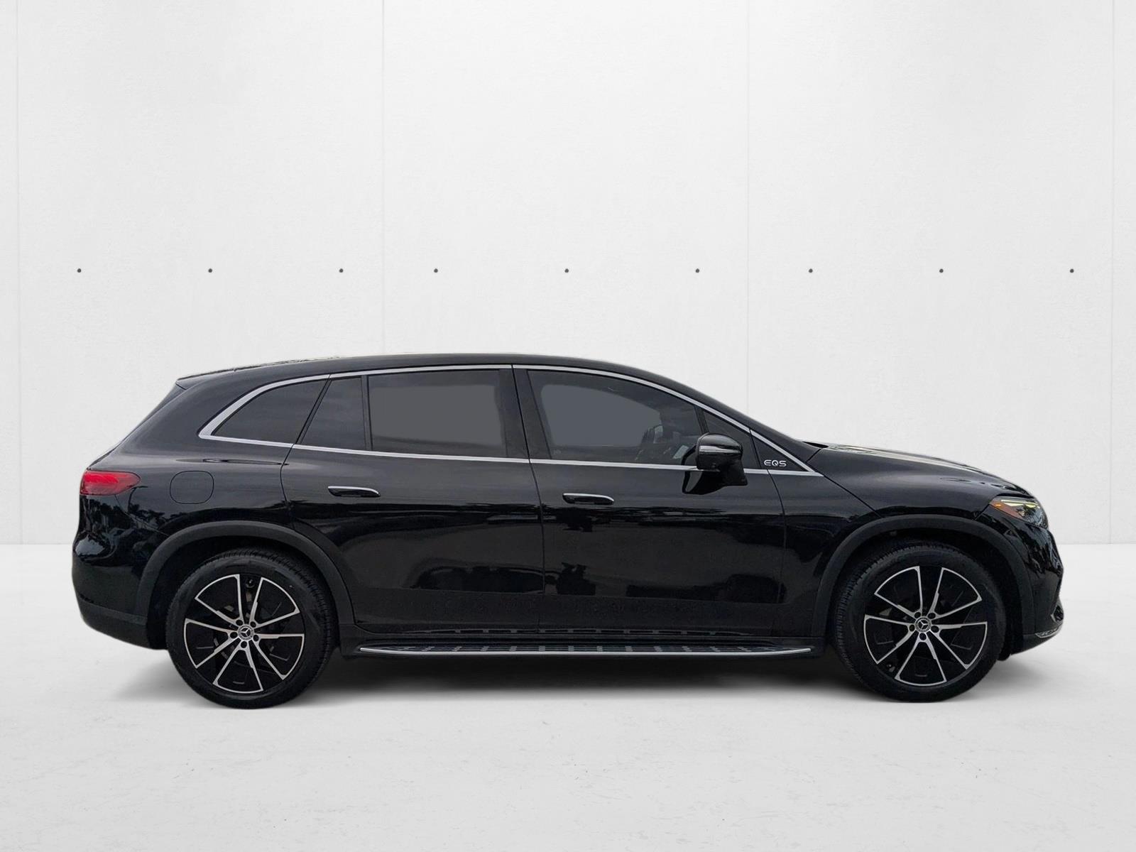 2023 Mercedes Benz EQS SUV 450 photo 4