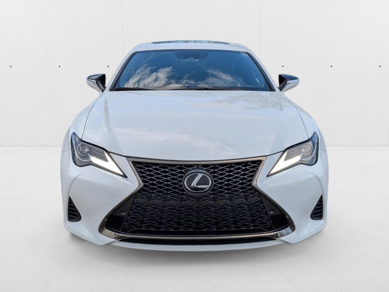 2022 Lexus RC 300 F SPORT photo 2