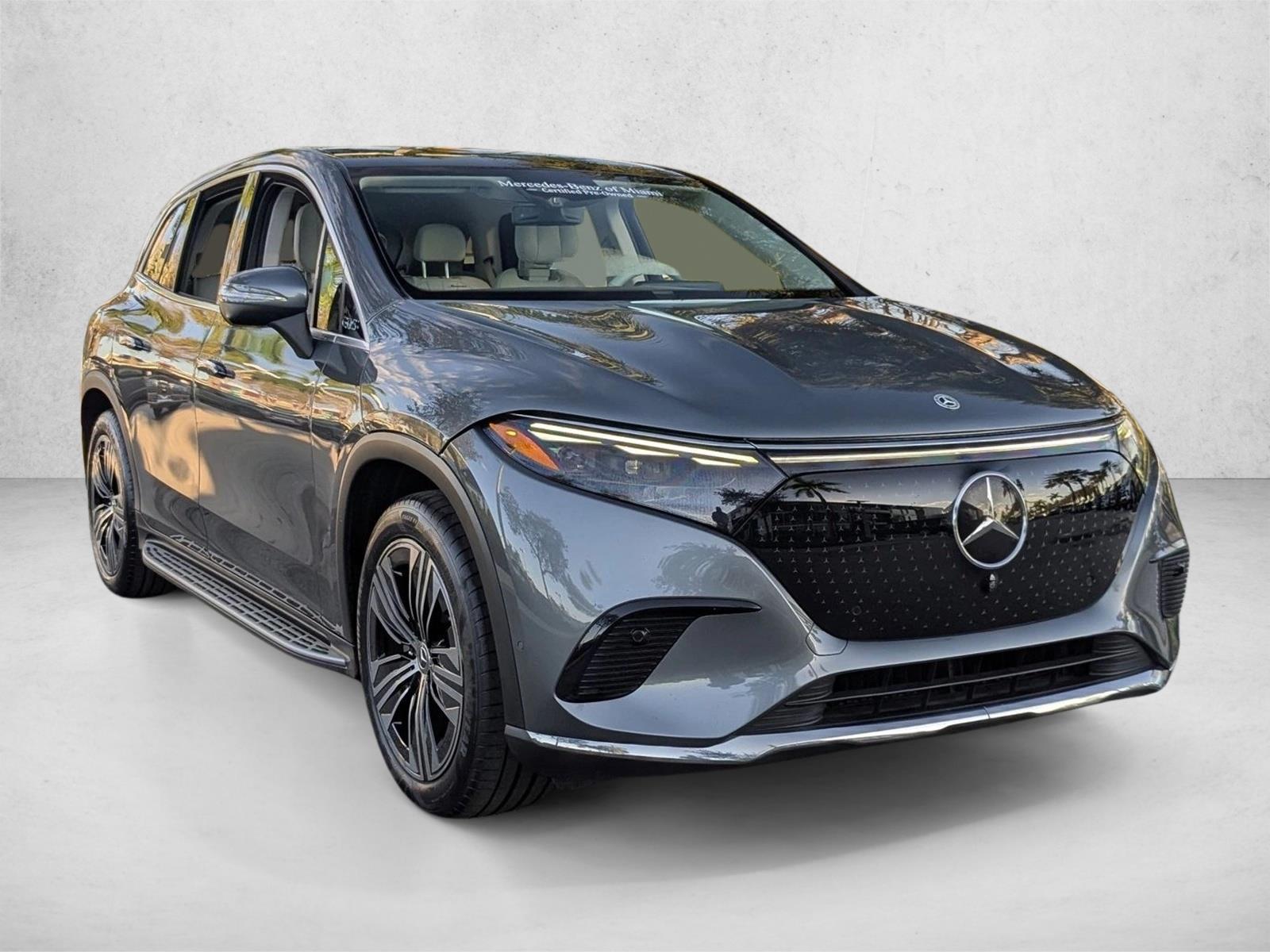 2023 Mercedes Benz EQS SUV 450 photo 3