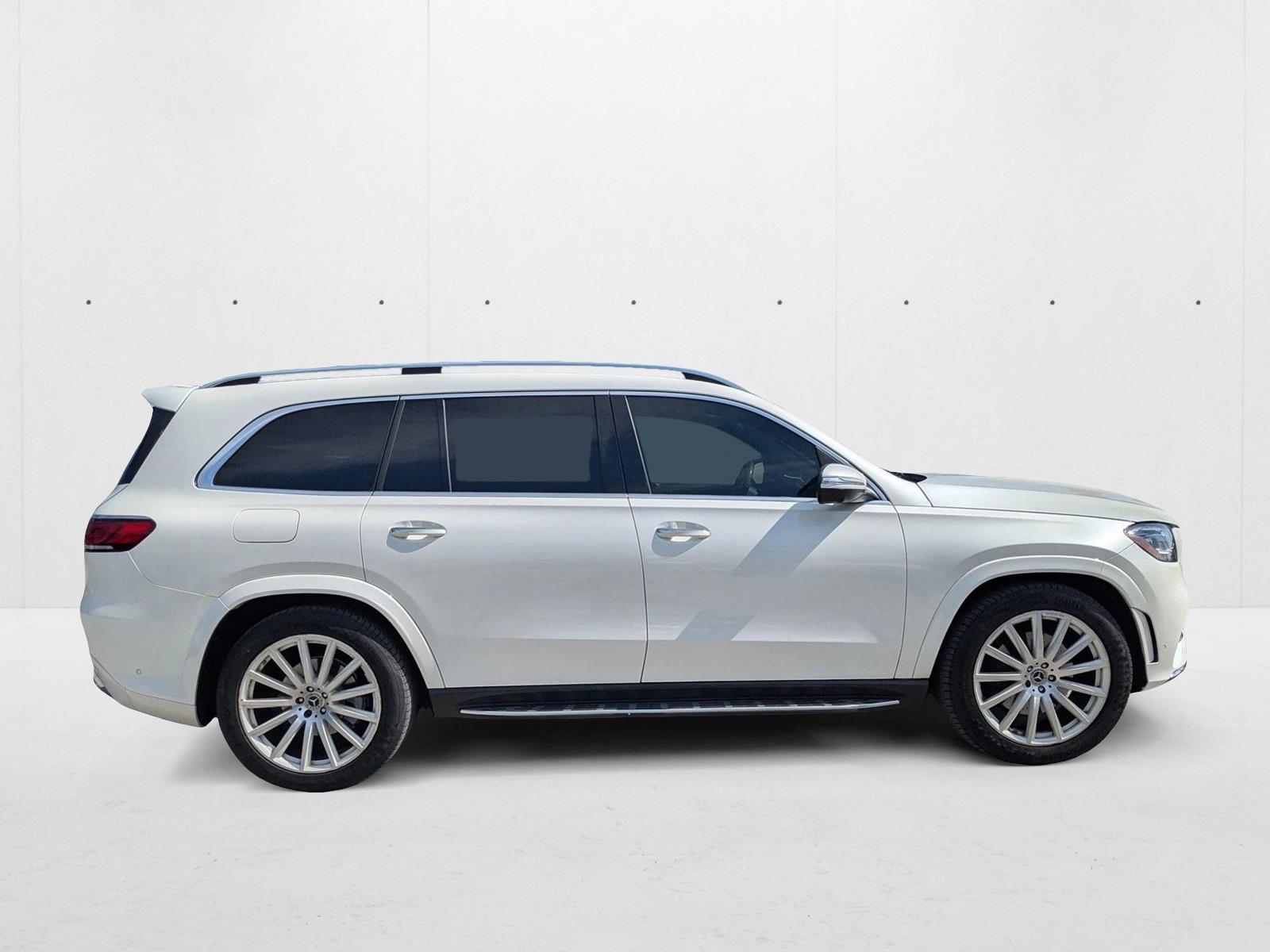 2022 Mercedes Benz GLS 450 4MATIC photo 2