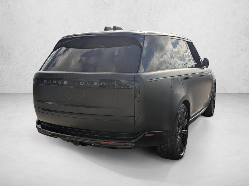 Used 2023 Land Rover Range Rover P530 SE SUV