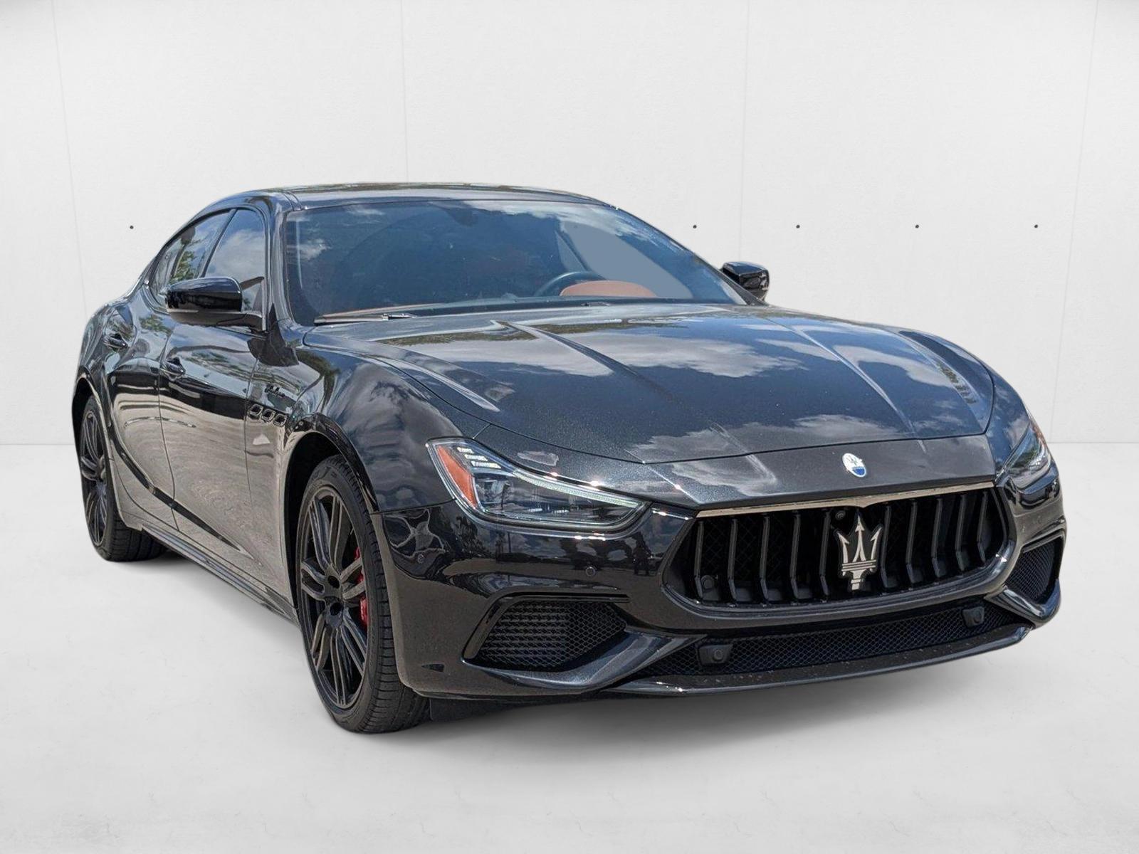2023 Maserati Ghibli Modena Q4 photo 3