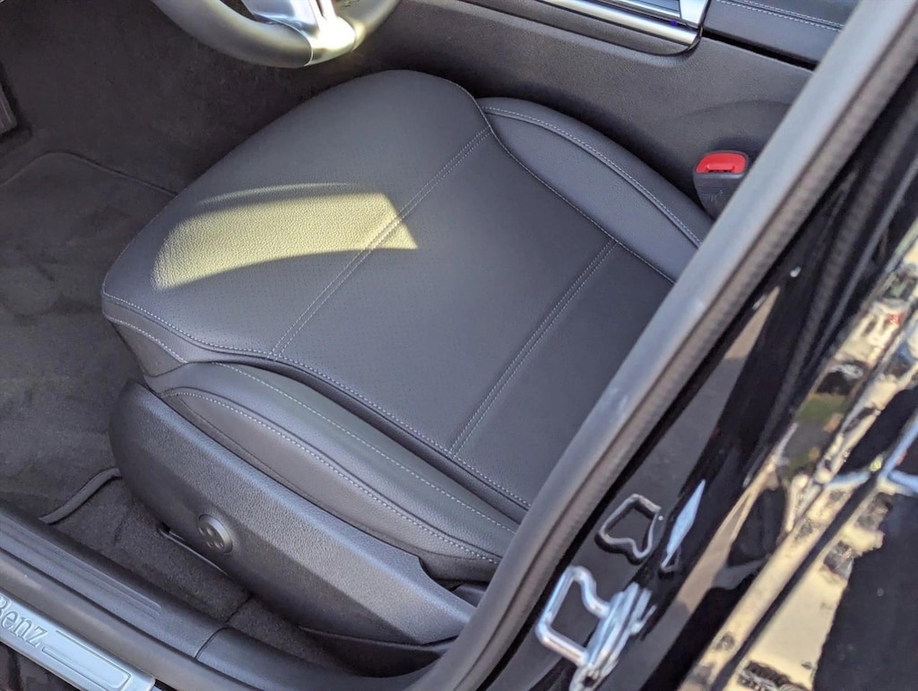 New 2026 Mercedes-Benz C-Class C 300 Sedan 4dr Car