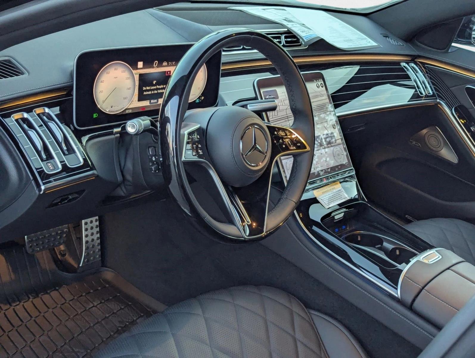 2025 Mercedes Benz S 580 4MATIC photo 3