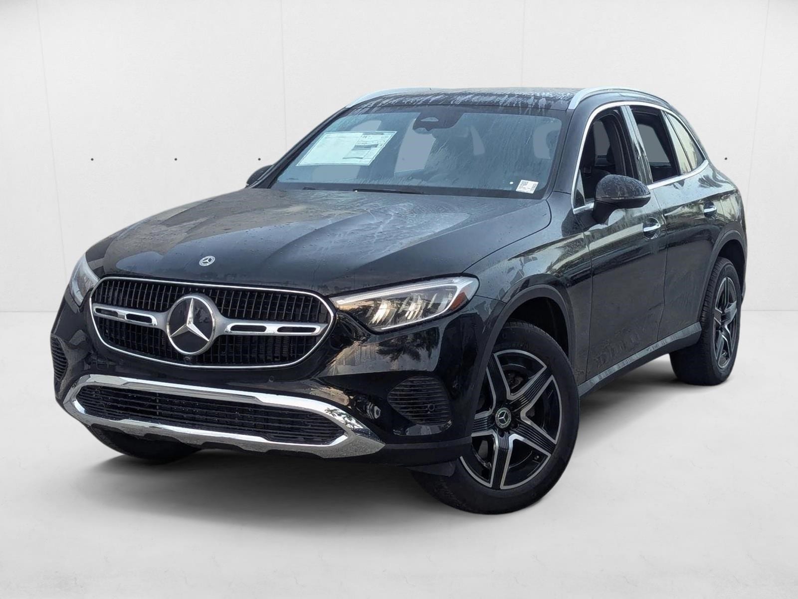 2026 Mercedes-Benz GLC Base's photo