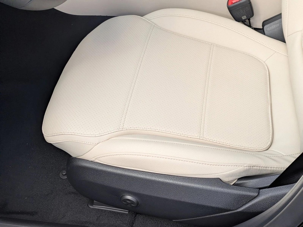 New 2026 Mercedes-Benz C-Class C 300 4MATIC ® Sedan Sedan