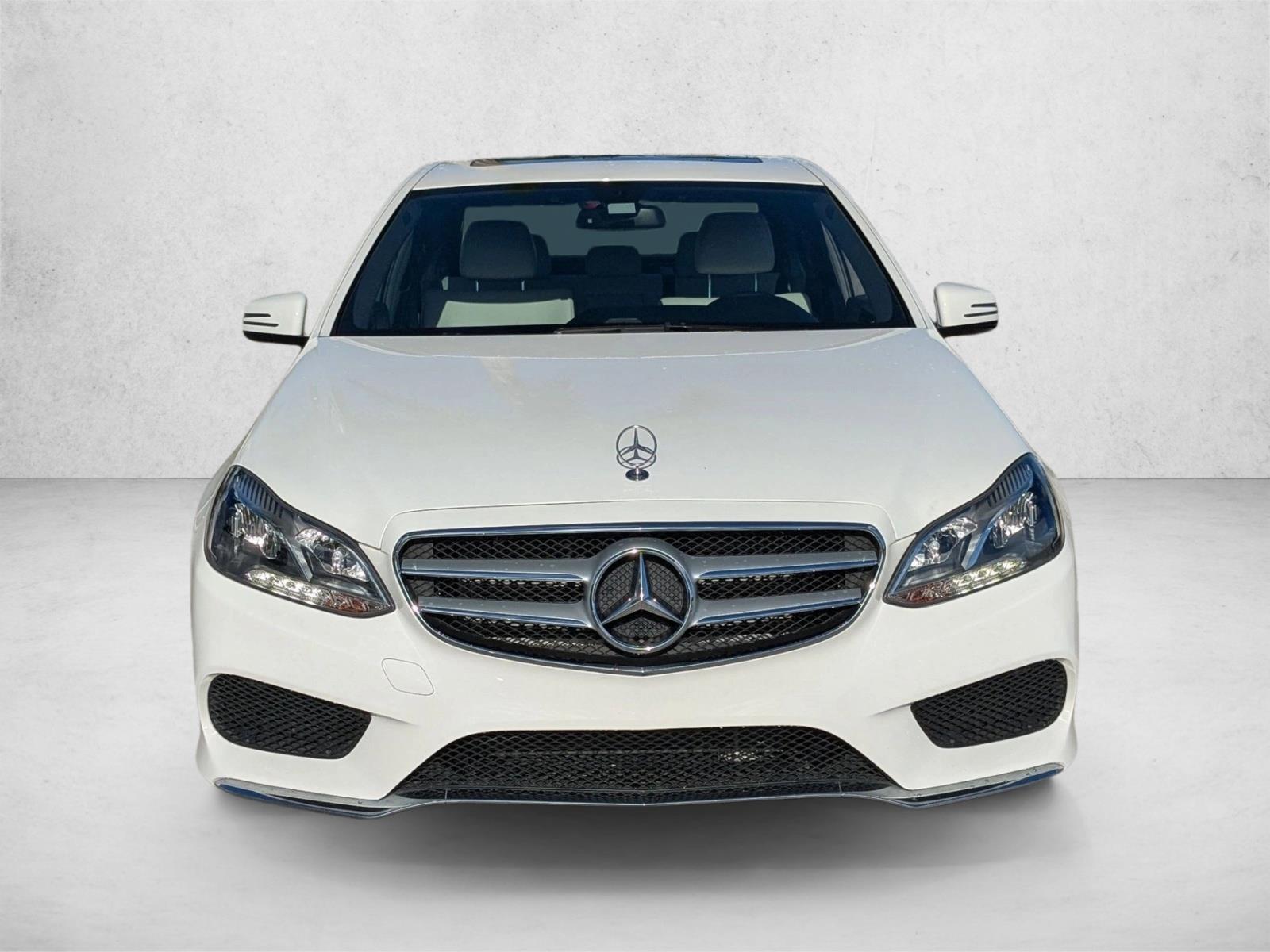 2016 Mercedes Benz E 350 Sedan photo 2