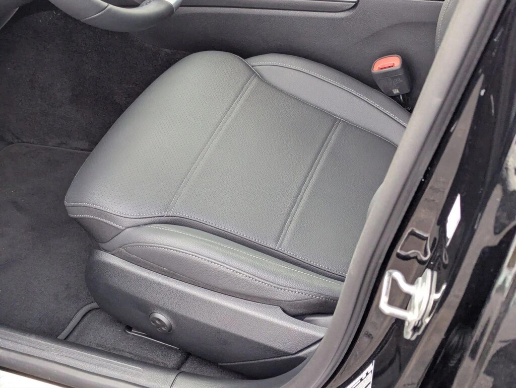 New 2026 Mercedes-Benz C-Class C 300 Sedan Sedan