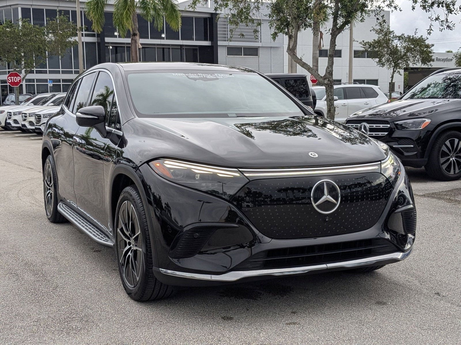 2023 Mercedes Benz EQS SUV 450 photo 3