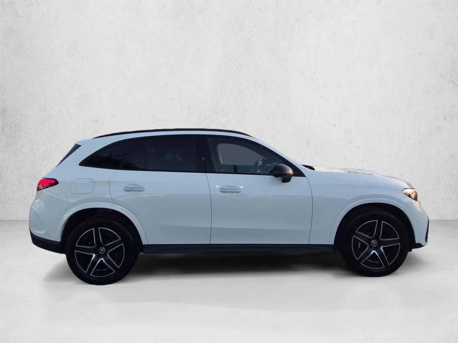 2026 Mercedes-Benz GLC Base - Photo 4