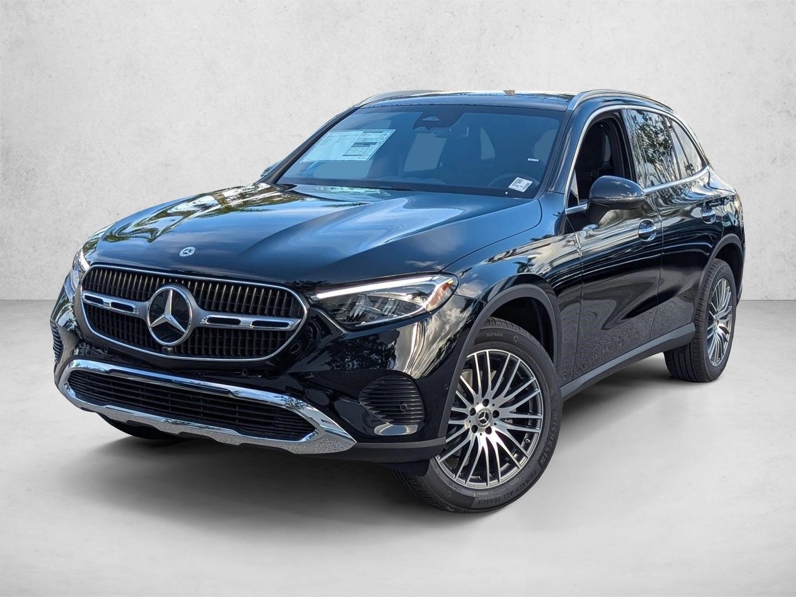 2026 Mercedes-Benz GLC Base's photo