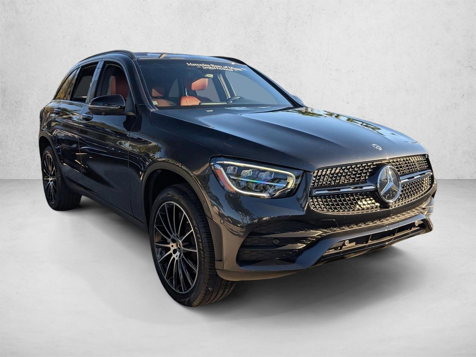 2022 Mercedes Benz GLC 300 photo 3