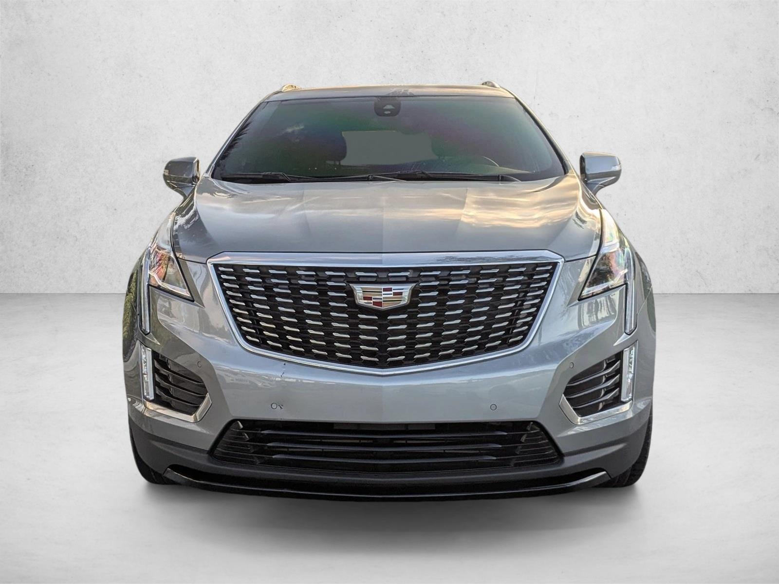 2023 Cadillac XT5 Luxury photo 2
