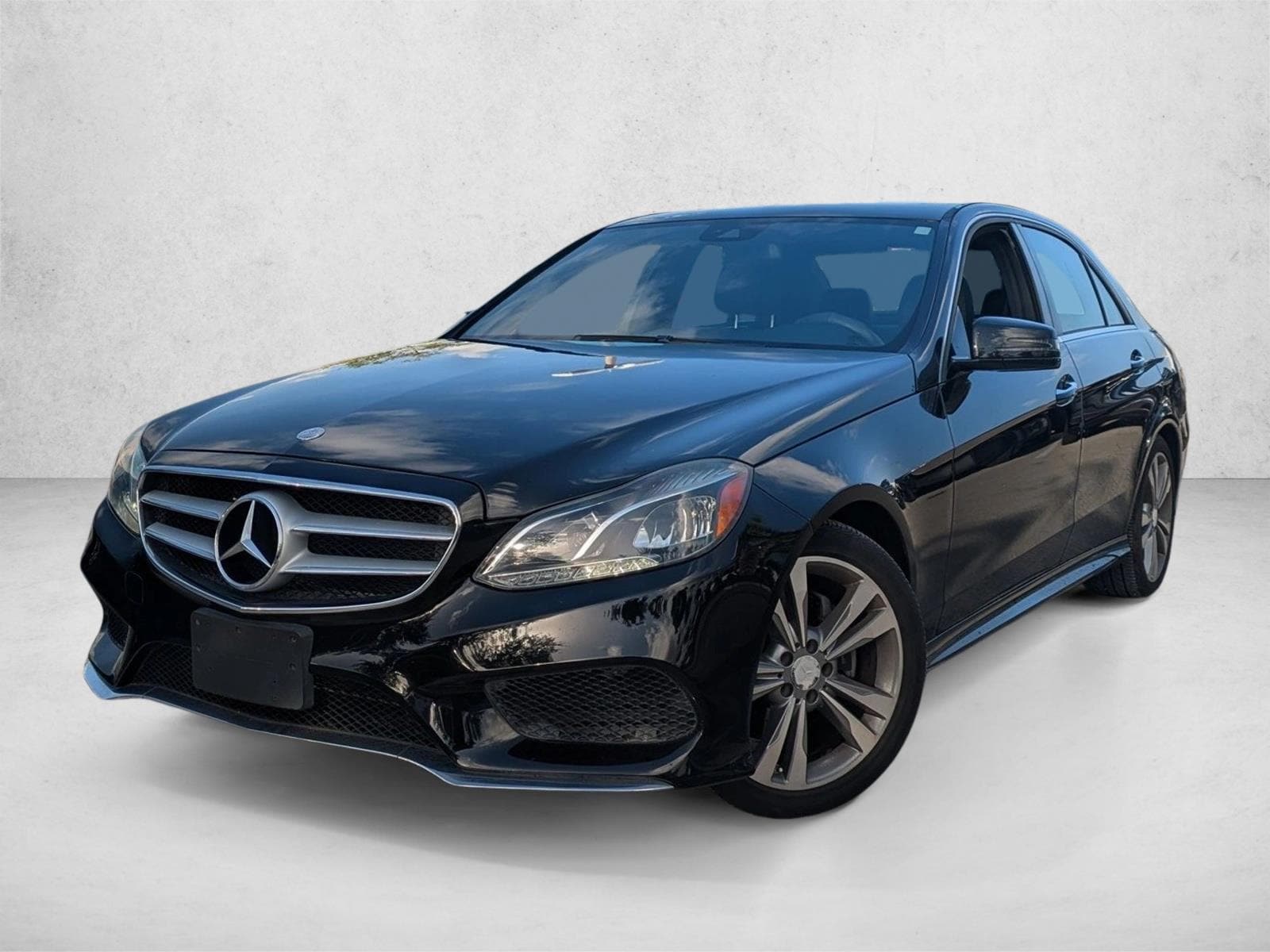 2014 Mercedes-Benz E-Class E350 Sport's photo
