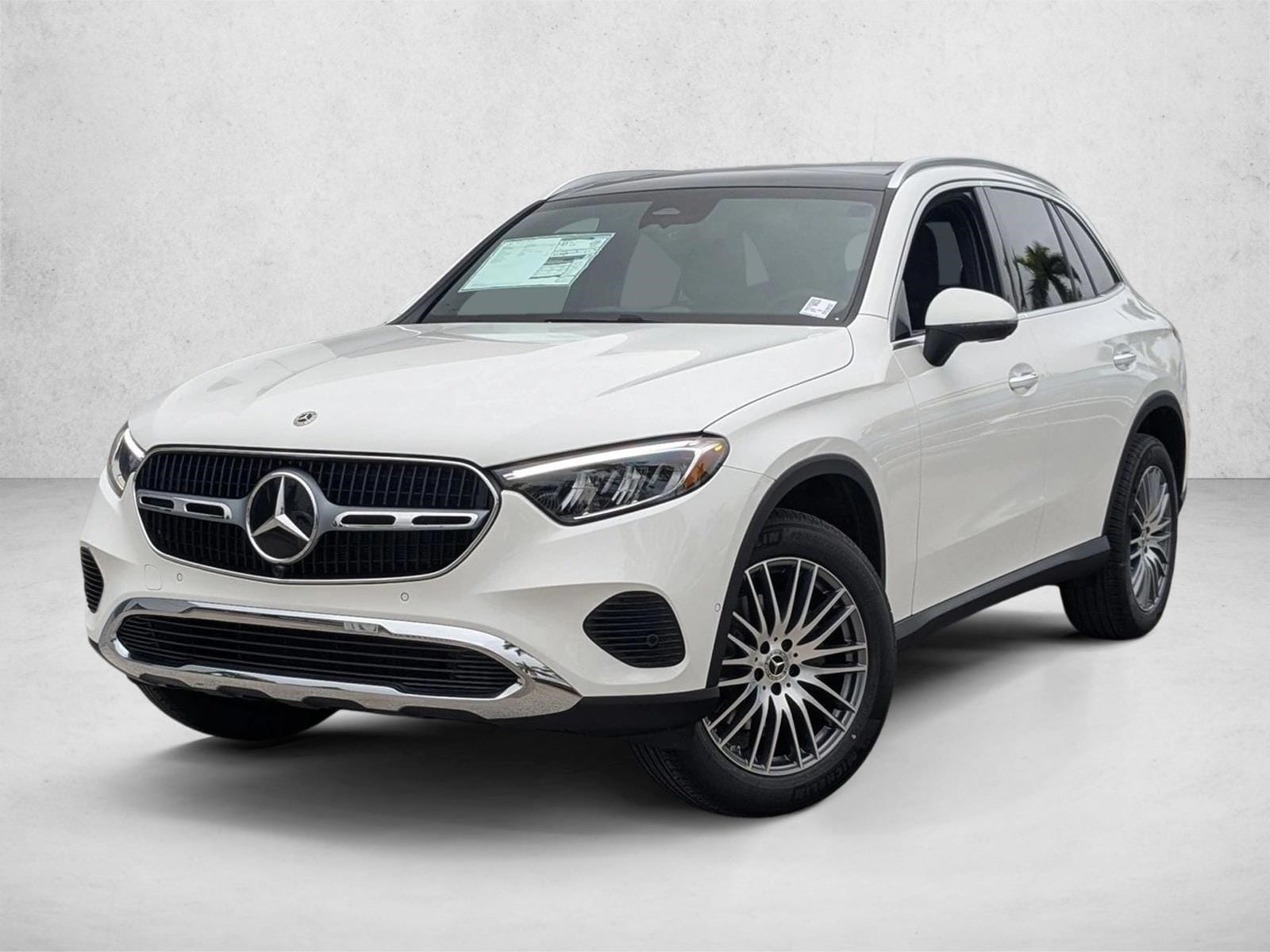 2026 Mercedes-Benz GLC Base's photo