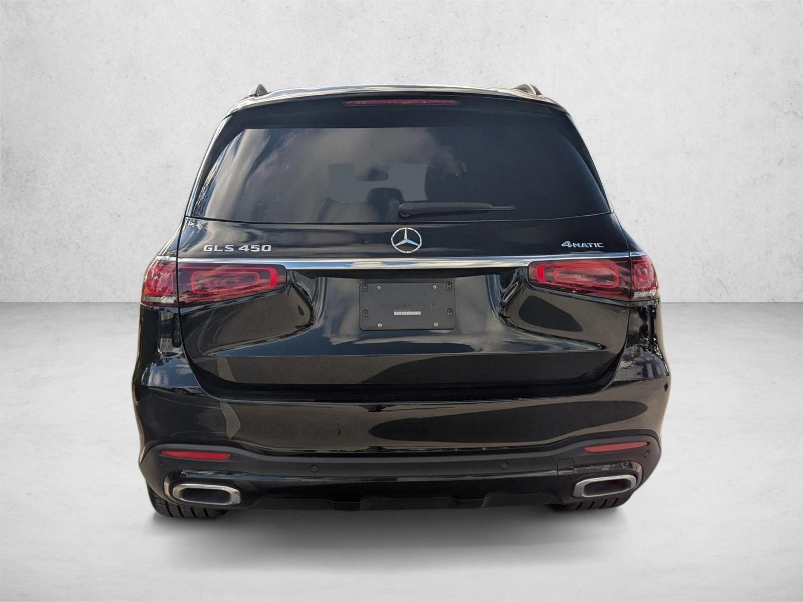 2023 Mercedes Benz GLS 450 4MATIC photo 3