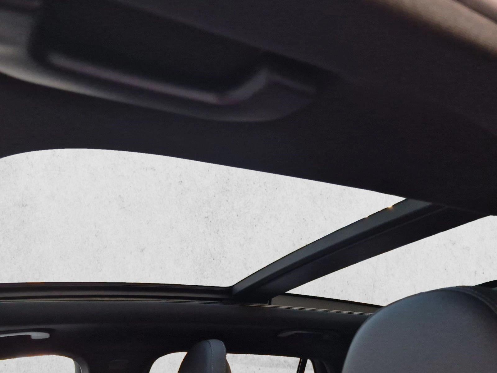 2026 Mercedes-Benz GLC Base - Photo 15