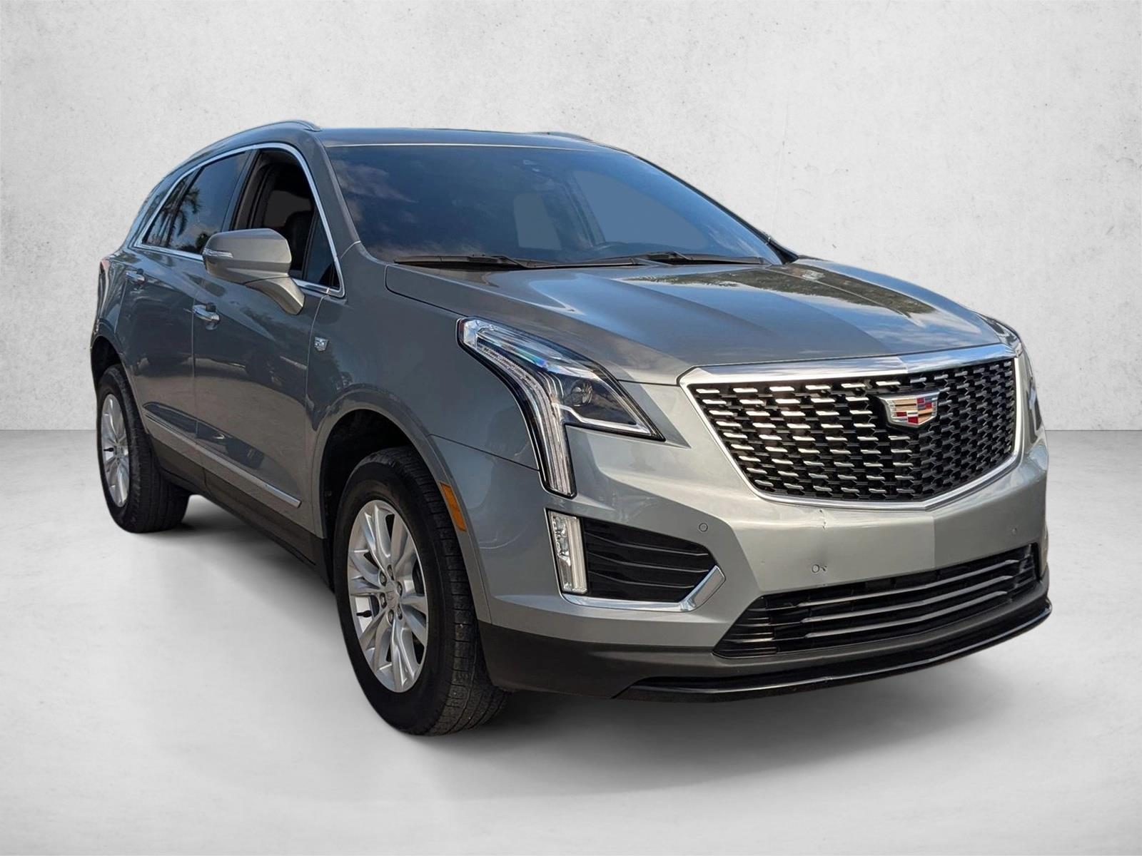 2023 Cadillac XT5 Luxury photo 3