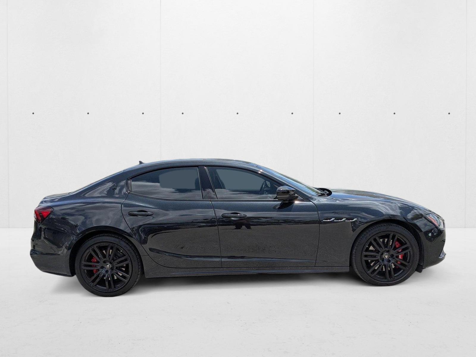 2023 Maserati Ghibli Modena Q4 photo 4