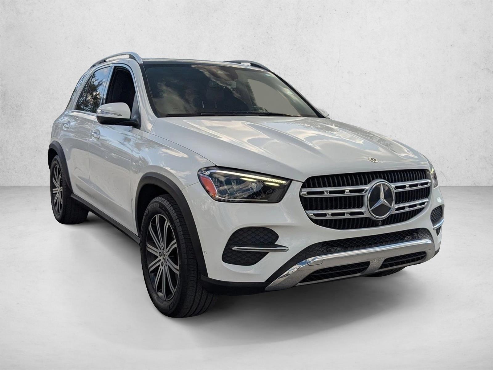 2024 Mercedes Benz GLE 4MATIC photo 3