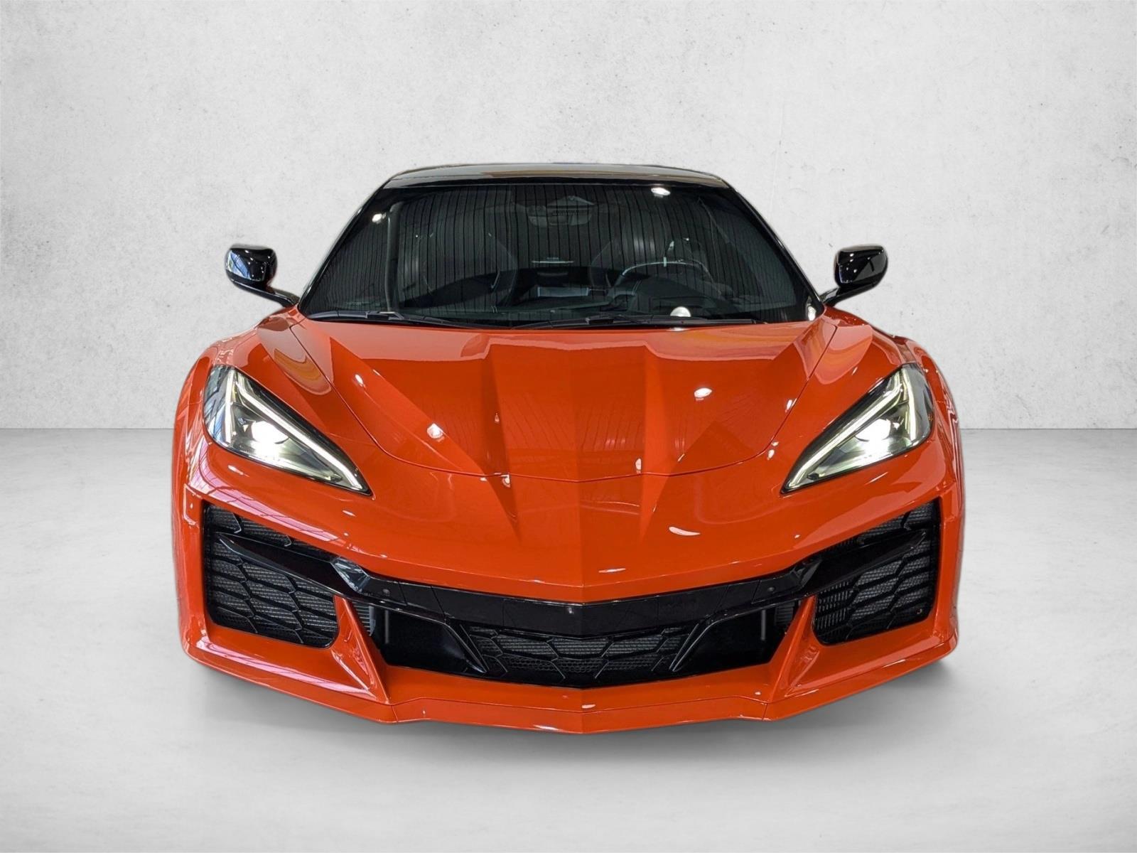2025 Chevrolet Corvette E-Ray 3LZ Convertible photo 2
