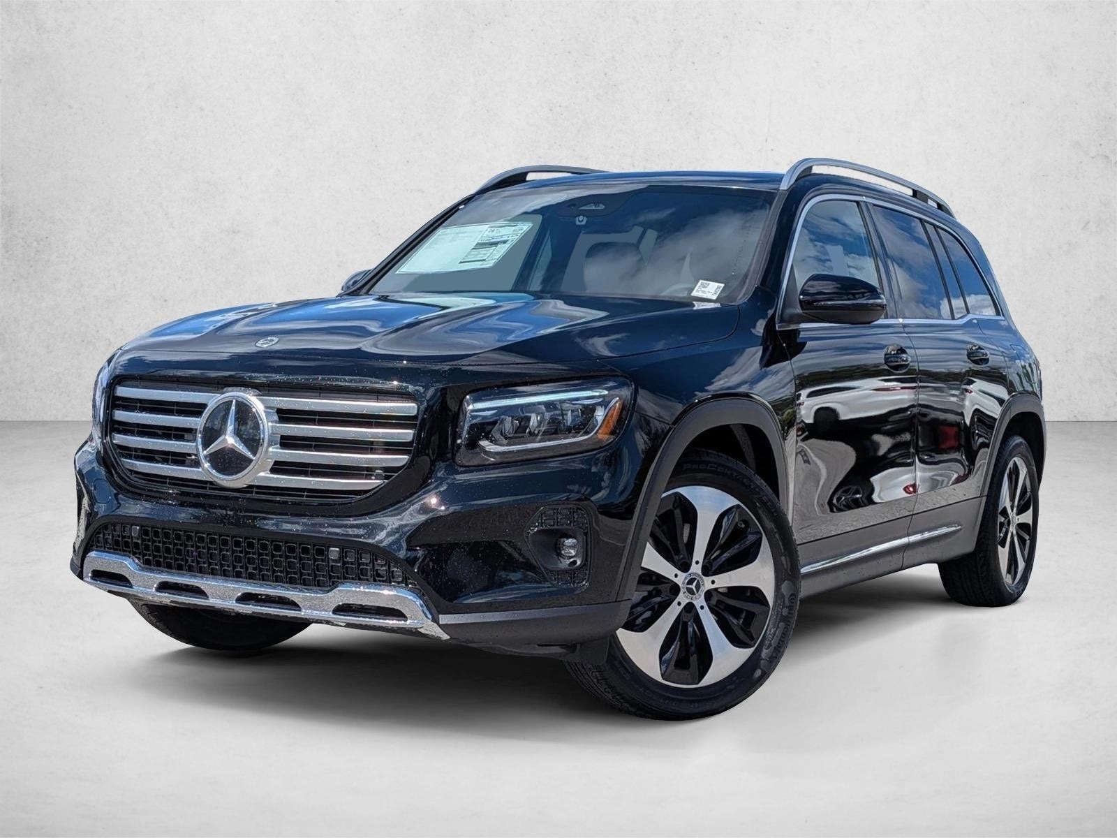 2026 Mercedes-Benz GLB GLB 250's photo
