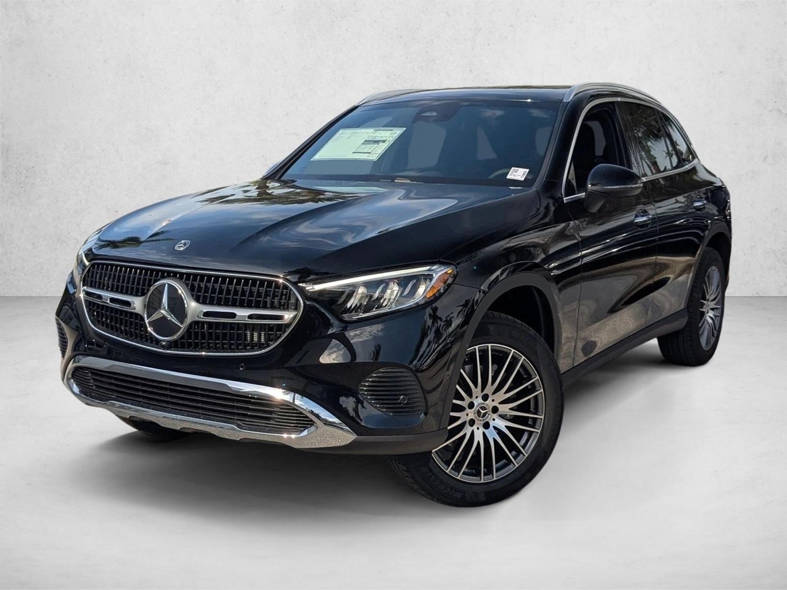 2026 Mercedes-Benz GLC Base's photo