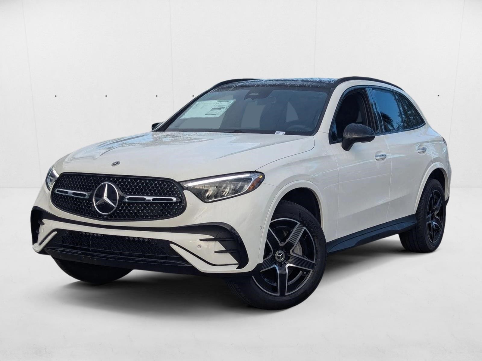2026 Mercedes-Benz GLC Base's photo