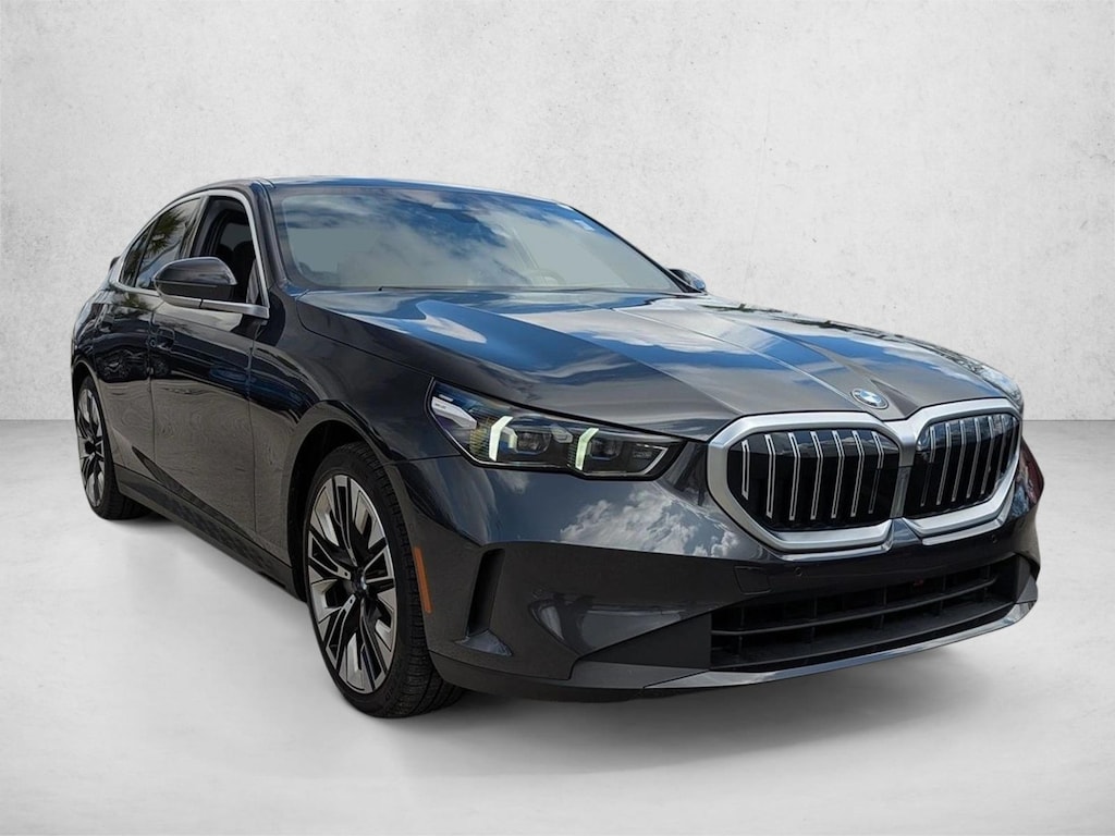 Used 2025 BMW 5 Series xDrive Sedan
