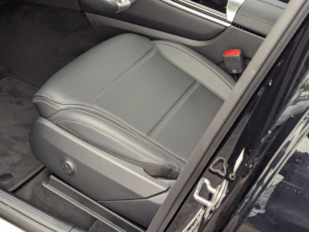 Used 2026 Mercedes-Benz GLC 4MATIC SUV