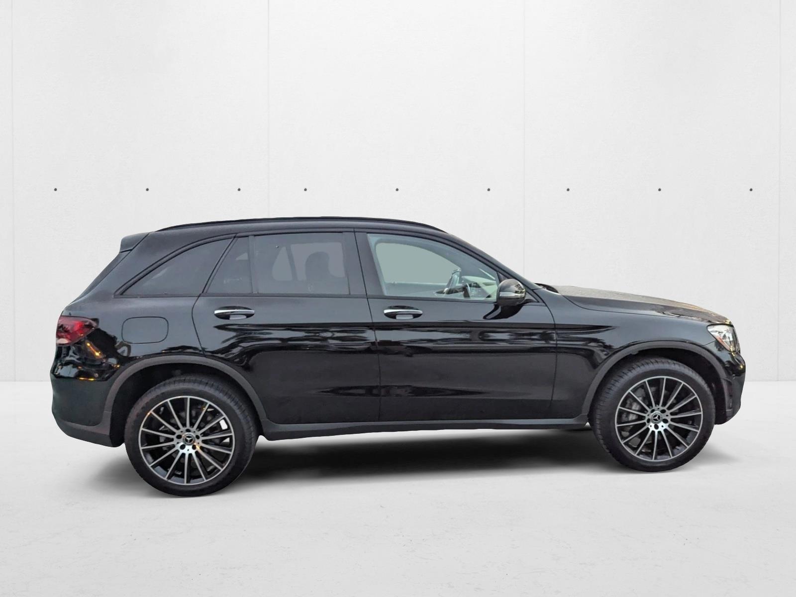 2022 Mercedes Benz GLC 300 4MATIC photo 4