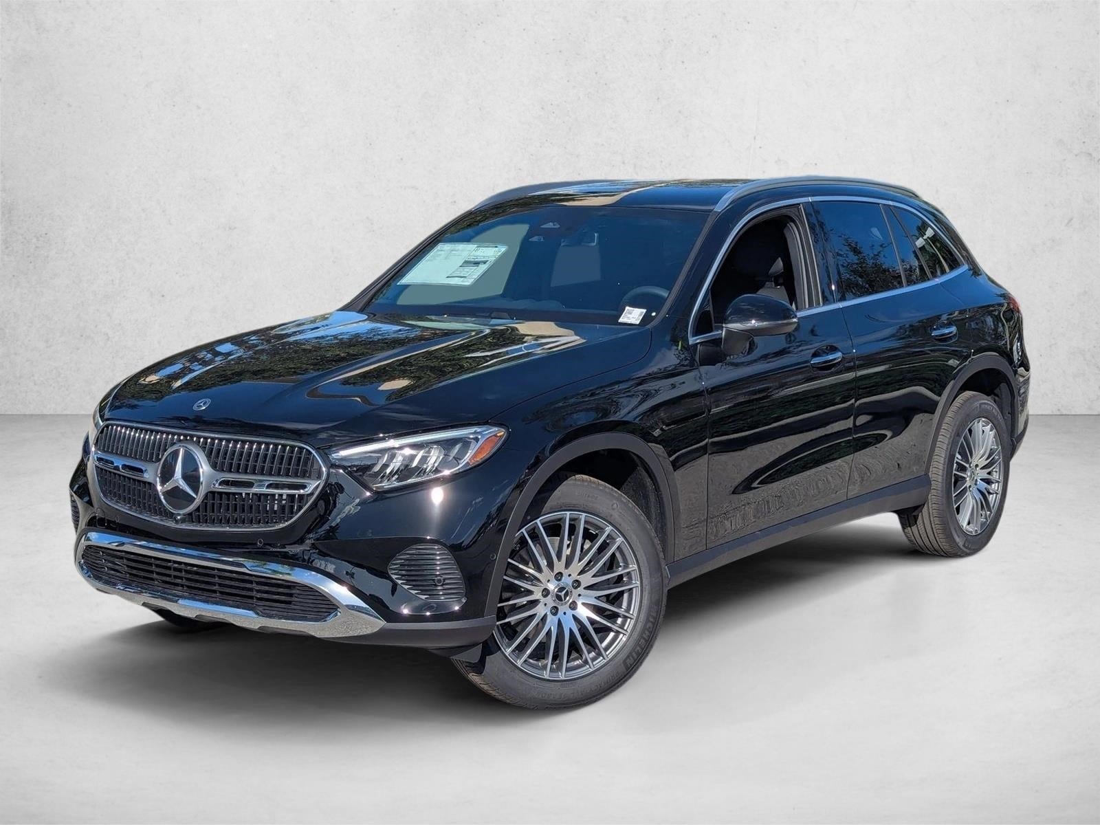 2026 Mercedes-Benz GLC Base's photo