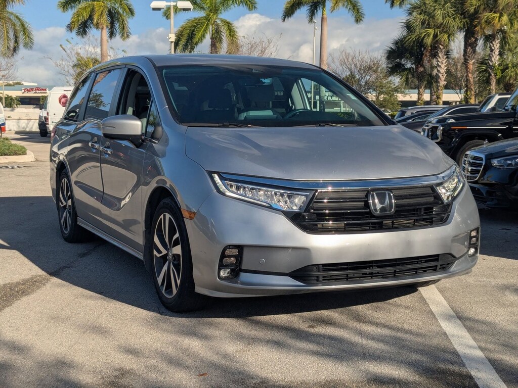 Used 2023 Honda Odyssey Touring Van