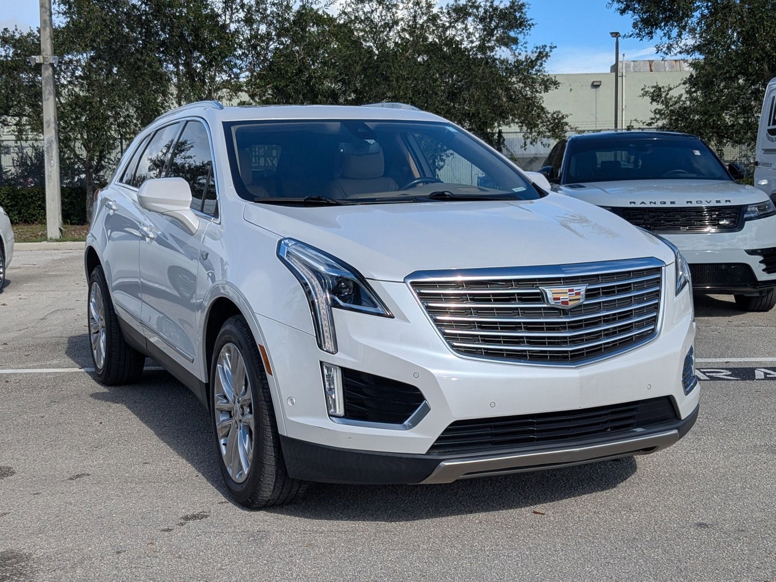 2018 Cadillac XT5 Platinum photo 3