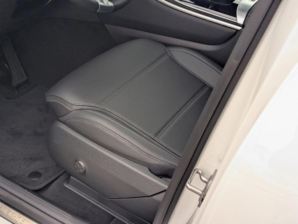 Used 2025 Mercedes-Benz