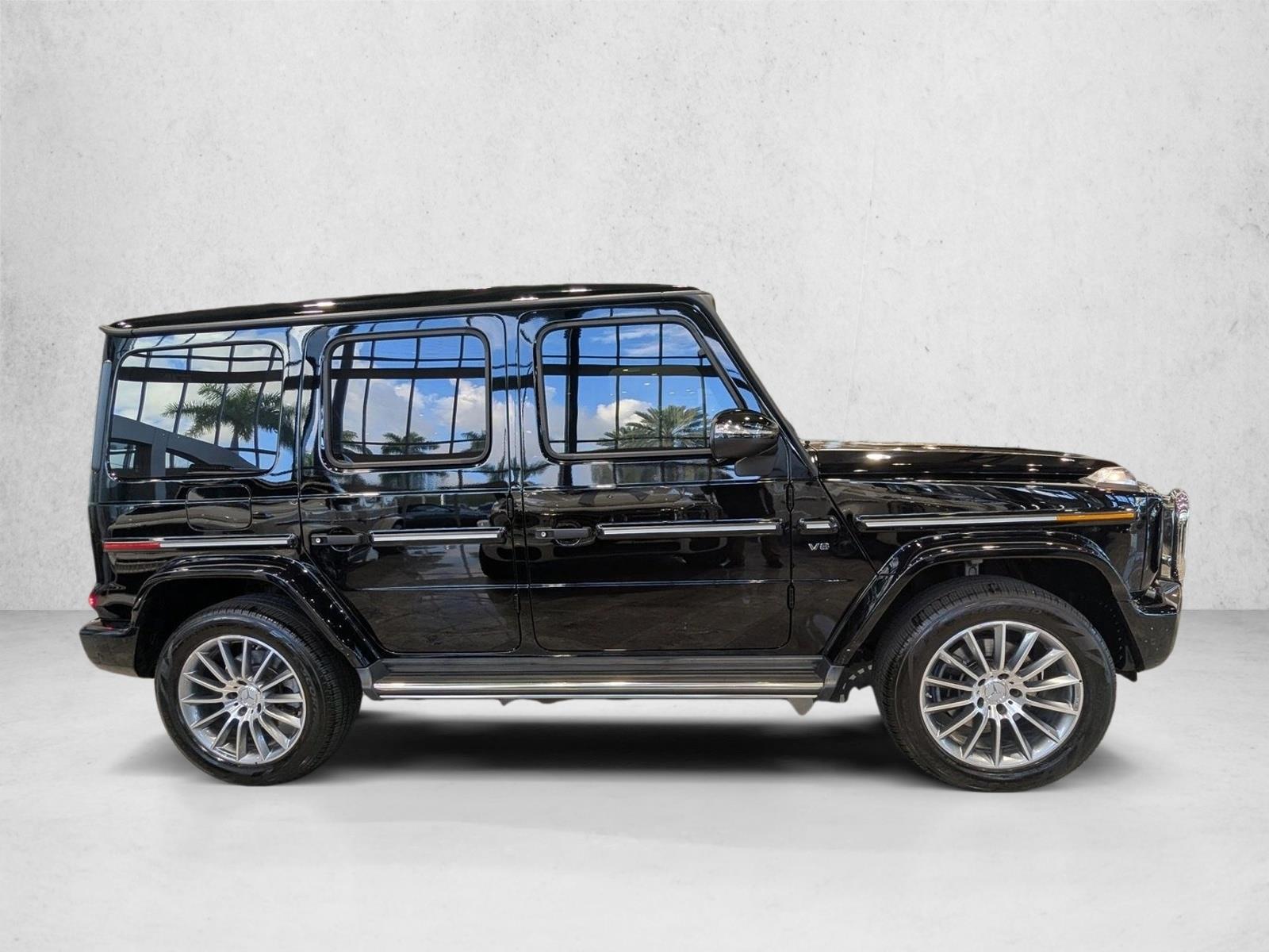 2023 Mercedes Benz G 550 photo 4