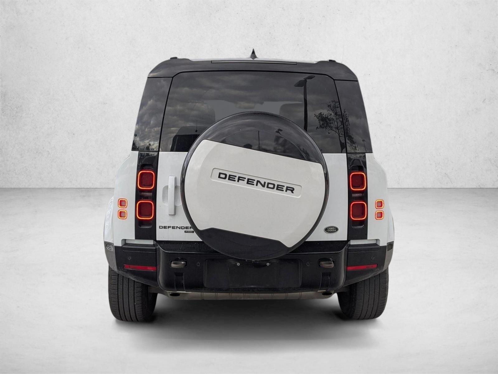 2023 Land Rover Defender 110 X-Dynamic SE photo 2