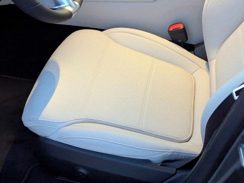 Used 2025 Mercedes-Benz C-Class C 300 4MATIC Sedan