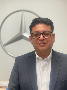 Staff member Francisco Ordonez from ID_881998a6bb4a